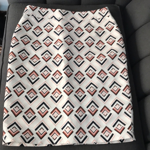 Ann Taylor Pencil Skirt - NWOT - Picture 1 of 6
